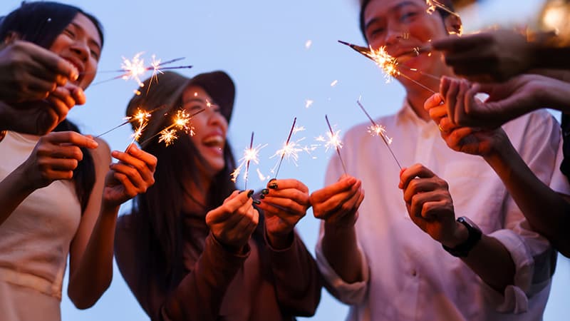 มีประกันอุบัติเหตุติดไว้ เทศกาลไหนก็อุ่นใจ | รู้ใจ